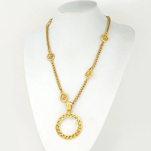 CHANEL CC Logo Loupe Pendant Necklace 33" Gold Tone 95A Auth w/Box - Picture 2 of 11